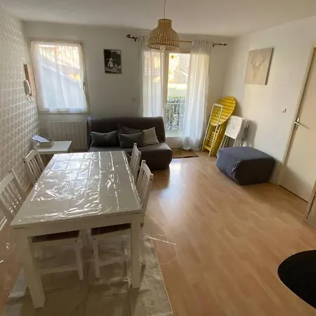 Jusqu'a 4 Personnes Apartment *