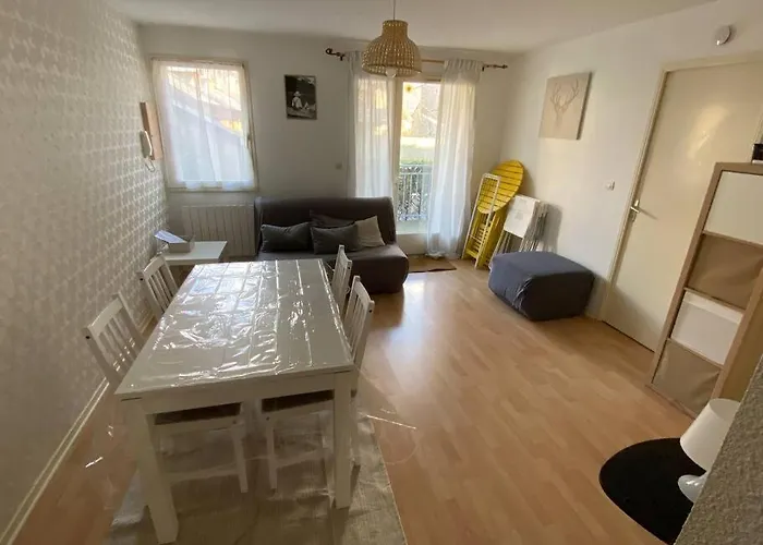 Jusqu'a 4 Personnes Apartment *